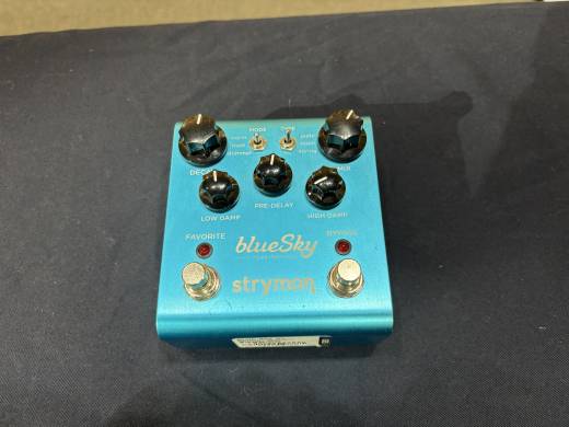 Strymon BlueSky Reverberator Pedal | Long & McQuade